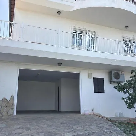 Villa Panoramic Sea & Mountain View In *
